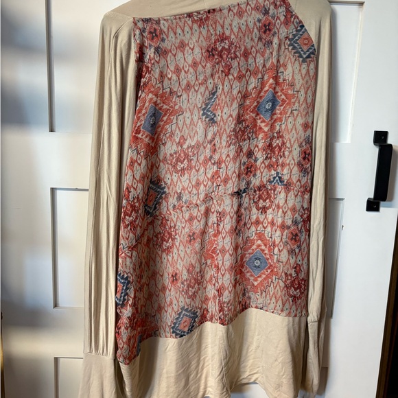 Wrangler Beige Open-Front Cardigan with Patterned Inner Panel - Picture 2 of 3